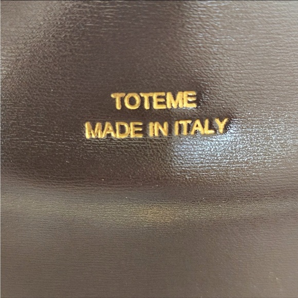 NWOT Toteme T-Lock leather shoulder bag in dark brown - Picture 11 of 12